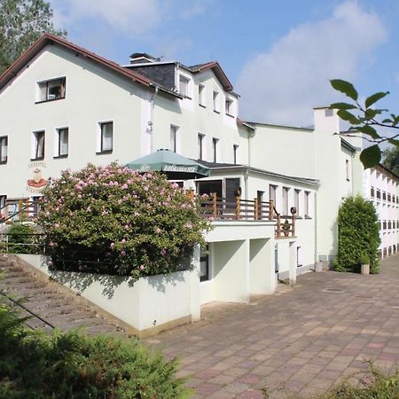 Hotel Carolaruh Бад Елстер Екстериор снимка