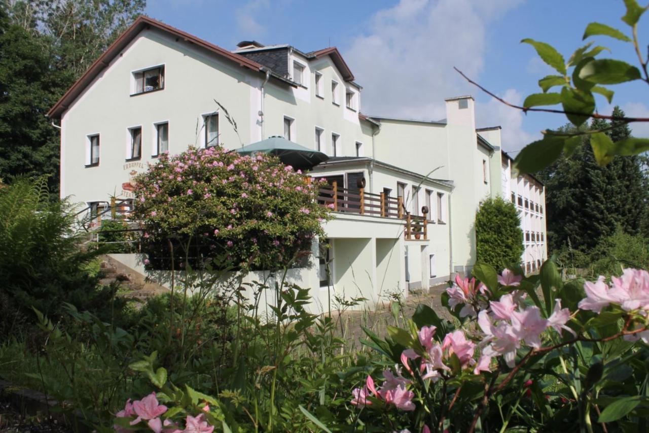 Hotel Carolaruh Бад Елстер Екстериор снимка