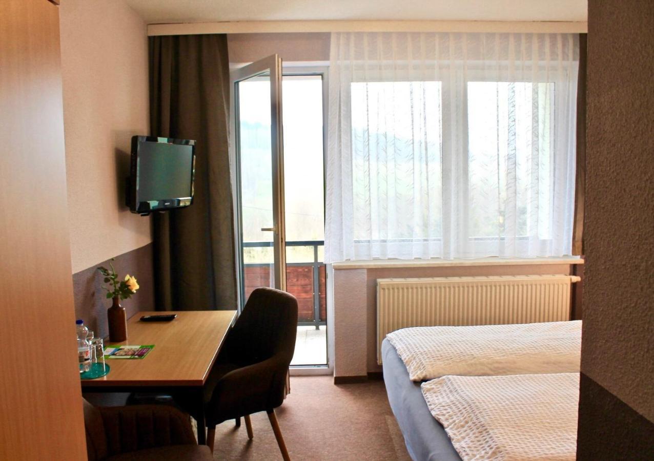 Hotel Carolaruh Бад Елстер Екстериор снимка