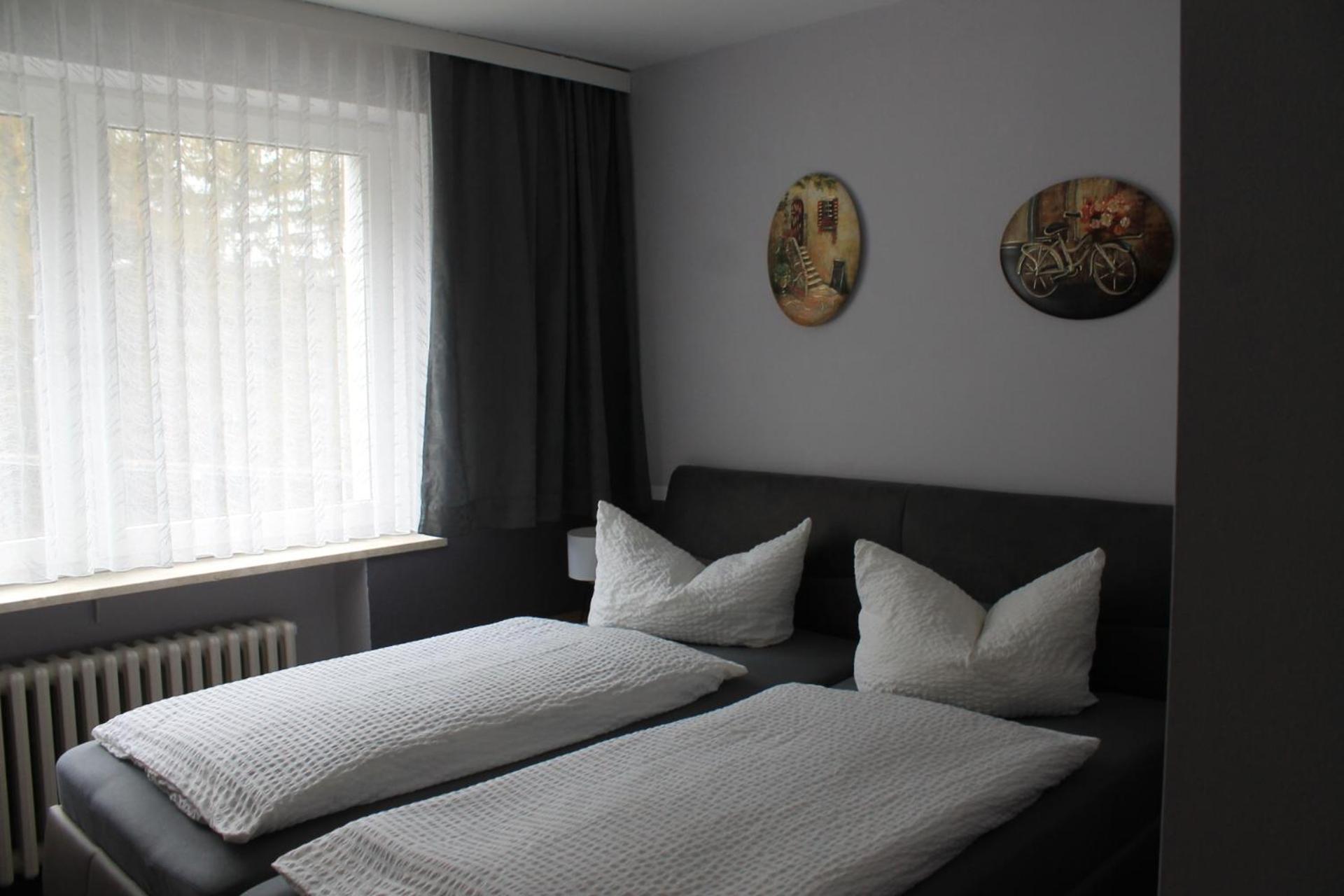 Hotel Carolaruh Бад Елстер Екстериор снимка