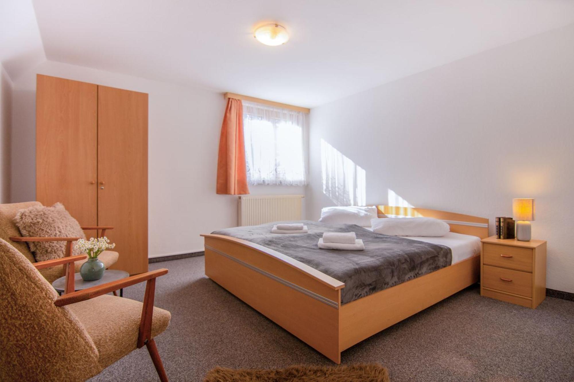 Hotel Carolaruh Бад Елстер Екстериор снимка